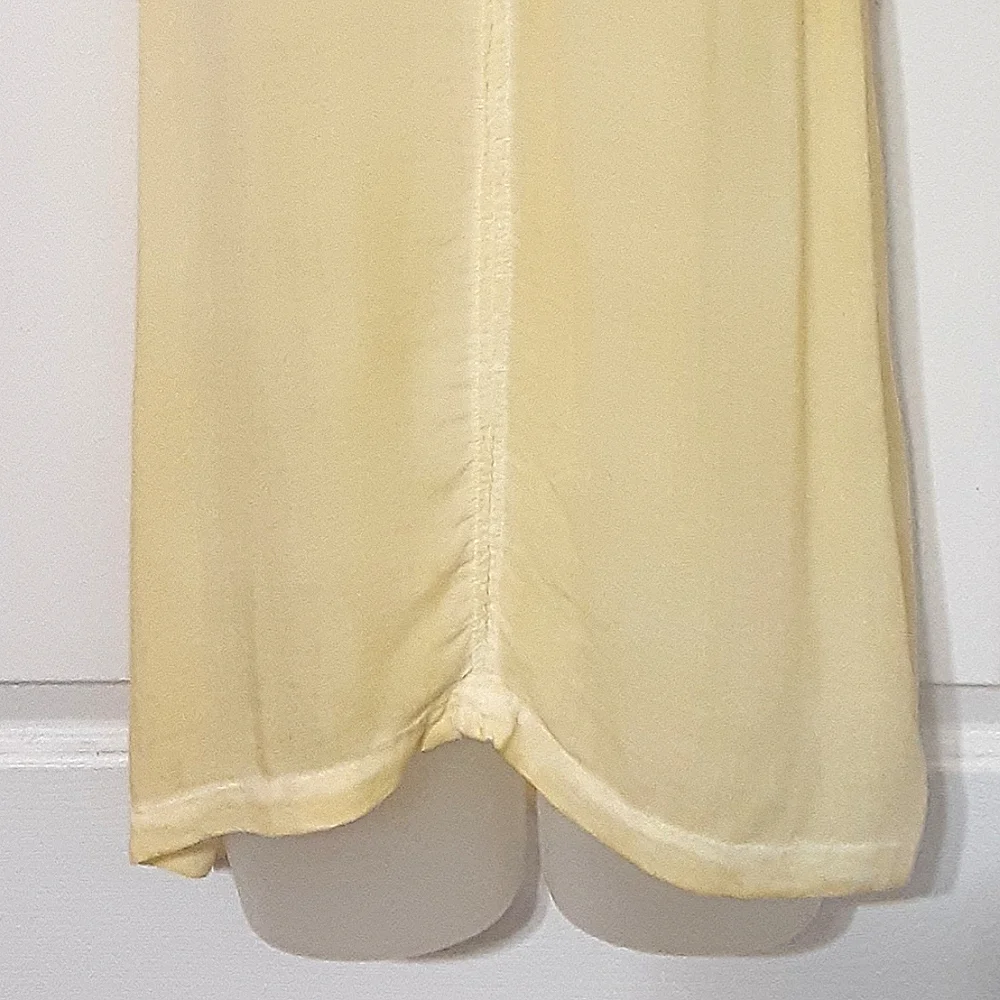 Bella Dahl Yellow Sleeveless Top/Tank Size Small.